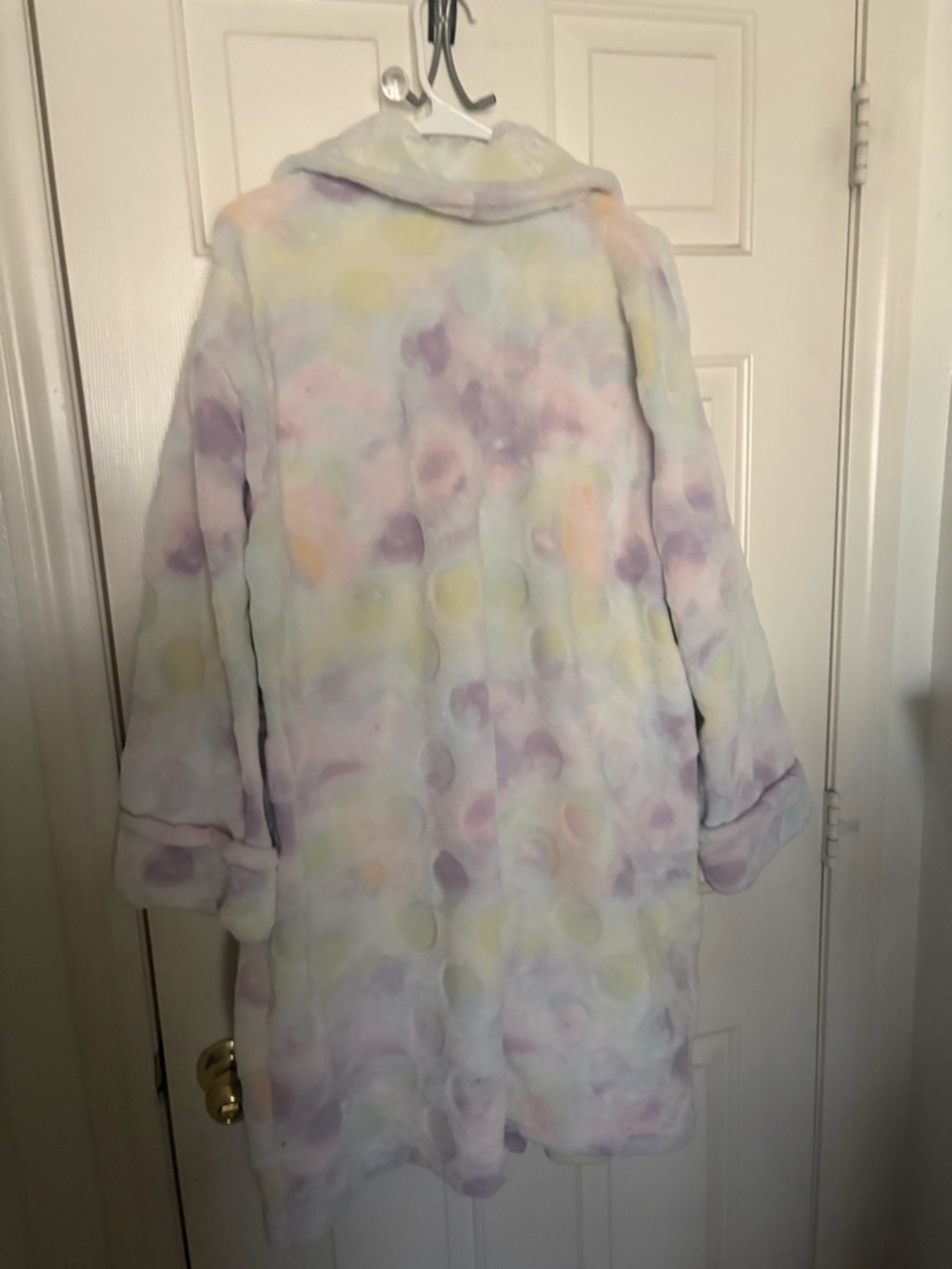 Soft Plush Pastel Multicolor Robe - Picture 2 of 2